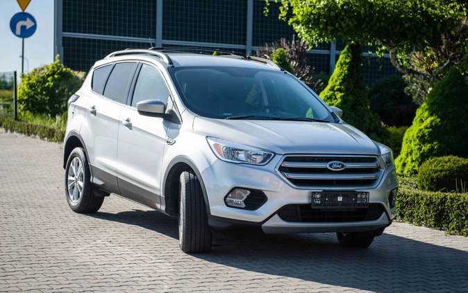 Ford Escape cena 49900 przebieg: 217500, rok produkcji 2017 z Dukla małe 121